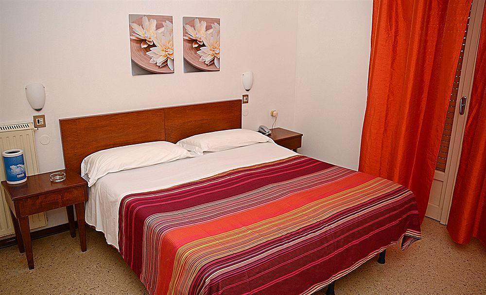 Hotel Kinda Castiglione della Pescaia Eksteriør bilde