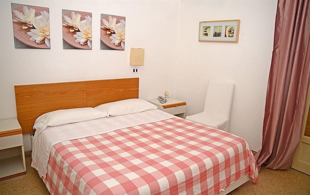 Hotel Kinda Castiglione della Pescaia Eksteriør bilde