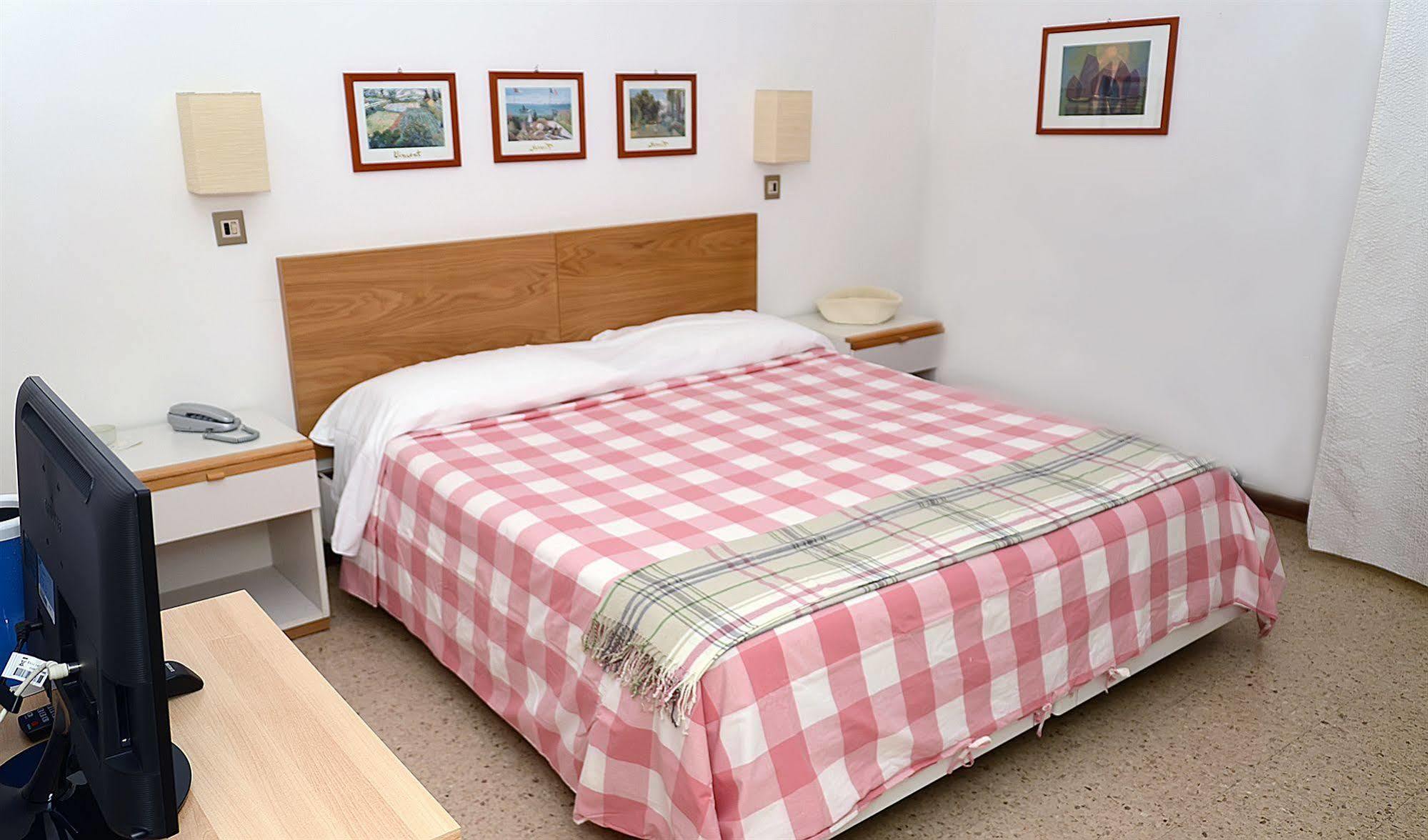 Hotel Kinda Castiglione della Pescaia Eksteriør bilde