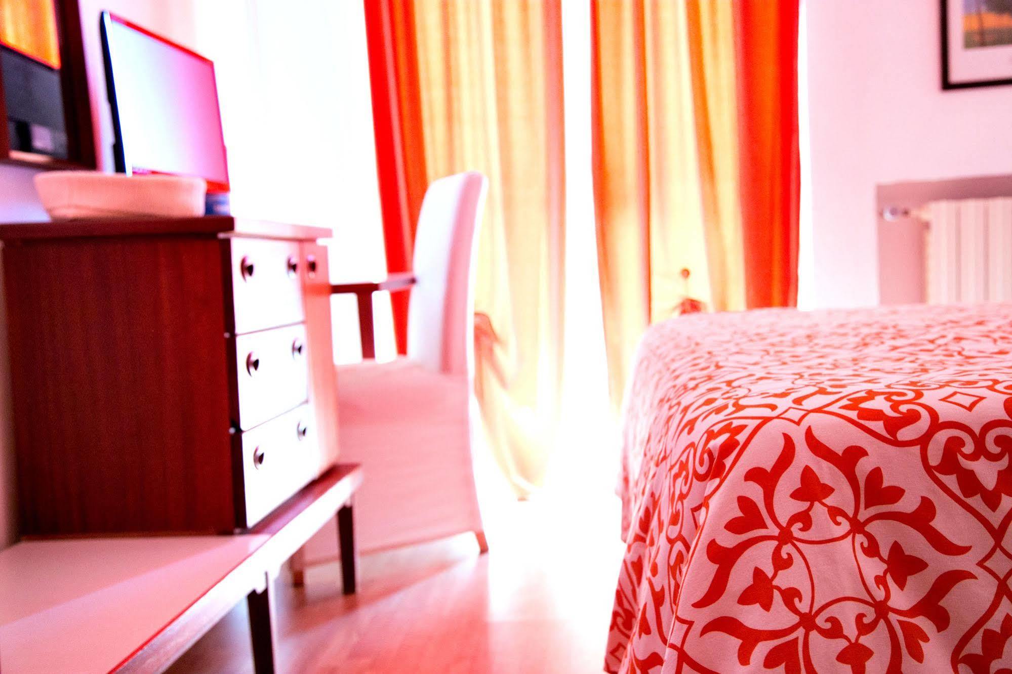 Hotel Kinda Castiglione della Pescaia Eksteriør bilde
